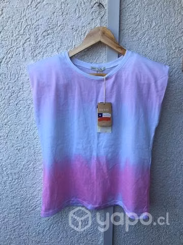 Polera con hombreras talla M/L