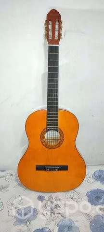 Guitarra poco uso - Imagen 3