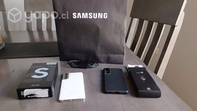 Teléfono Samsung S21, 128Gb + accesorios