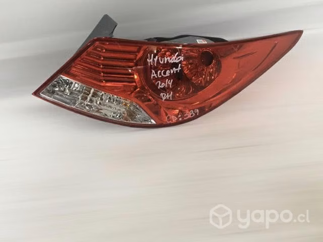 Foco trasero rh Hyundai accent RB 12-15 nuevo orig