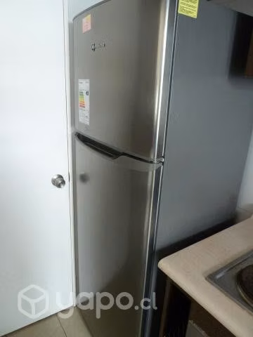 Refrigerador Mademsa Altus 940 Inox No Frost TMF