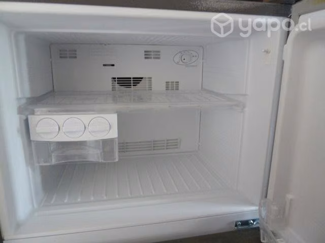 Refrigerador Mademsa Altus 940 Inox No Frost TMF
