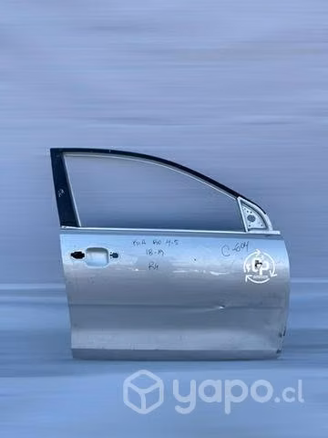 Puerta delantera rh Kia Rio 