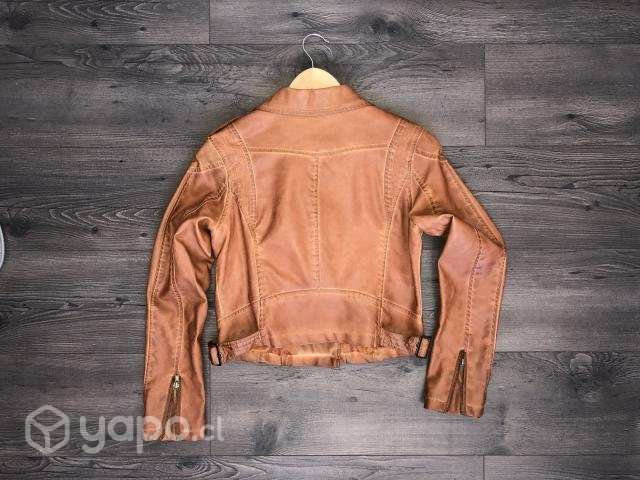 Campera eco cuero beige medium - Imagen 2