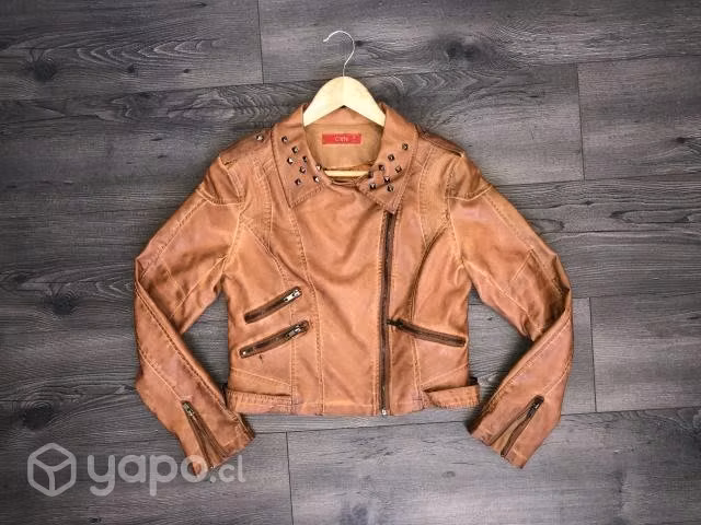 Campera eco cuero beige medium