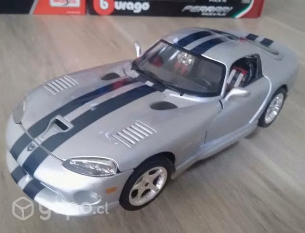 Auto escala 1:18