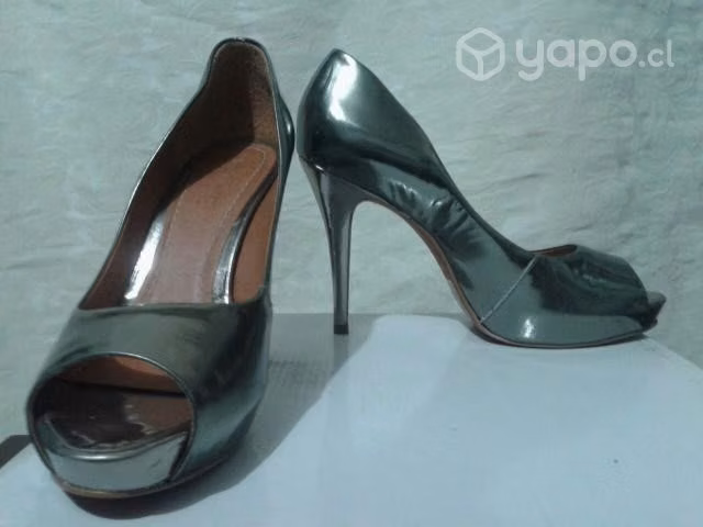 Zapatos de fiesta Prune nuevos