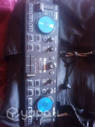 Numark dj2go2 touch