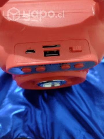 Parlante bluetooth rojo - Imagen 3