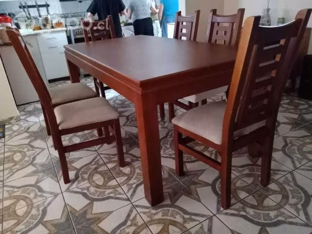 Comedor de 8 Sillas Muy buen estado