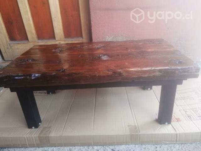 Mesa de centro de ciprés