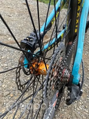 Bicicleta enduro Santa Cruz