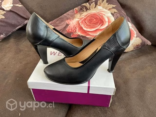 zapatos formales color negro