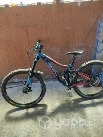 Bicicleta enduro giant trance3