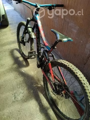 Bicicleta enduro giant trance3