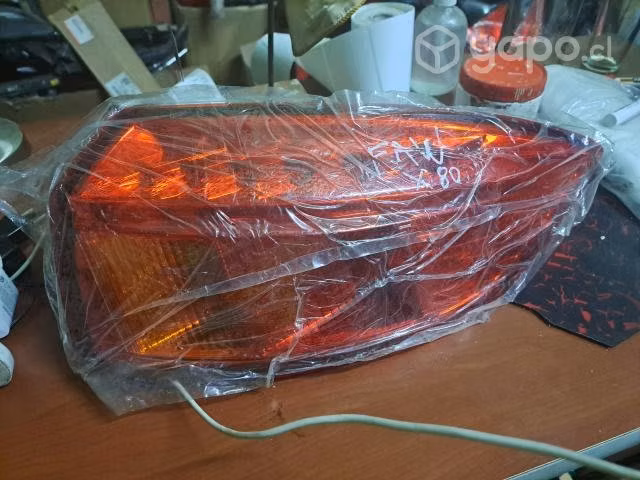 Faw x80 2018 foco trasero derecho