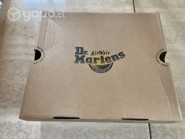 Dr. Martens Jadon White