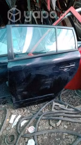 Puerta trasera izquierda yaris sport 2014-2017