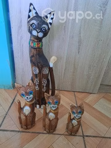 Gatos de madera