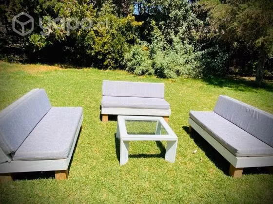 Juego de 3 sillones con mesa