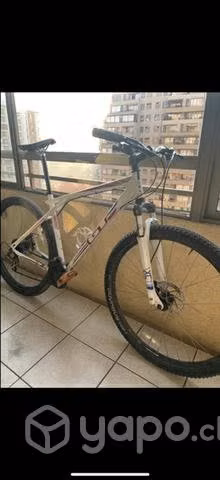 Bicicleta GT aro 29