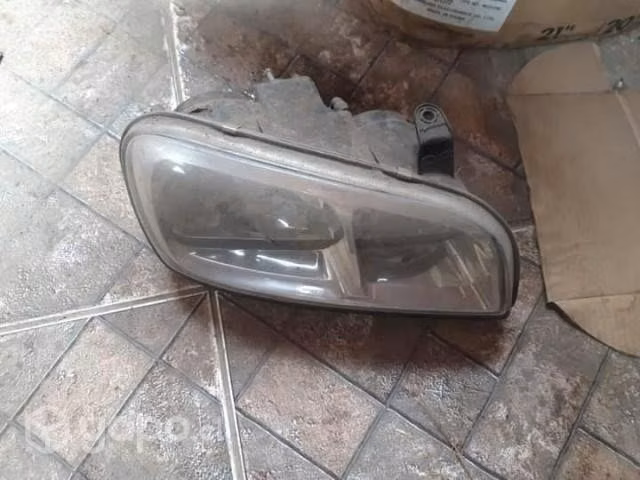 Optico derecho original Toyota rav 4 1999
