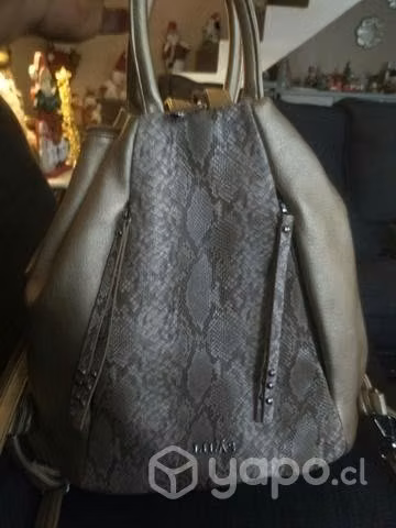 Bella cartera morral lilas