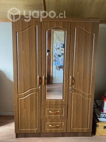Closet de 3 puertas