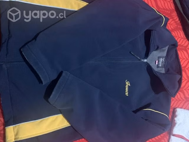 Uniforme liceo Insuco