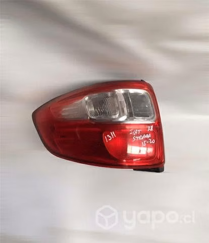 Foco trasero lh Fiat Strada 2015-2020