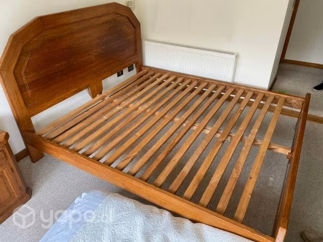 Cama King (180 x 200) Pino Oregón, CON colchón