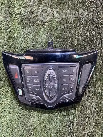 Panel central con boton intermitente nissan pathfi