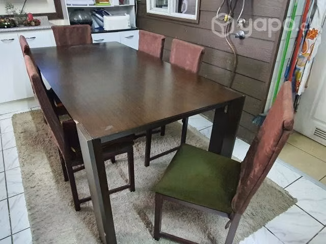Mesa de Comedor mas 6 Sillas