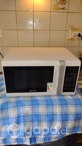 Microondas Groven 25L