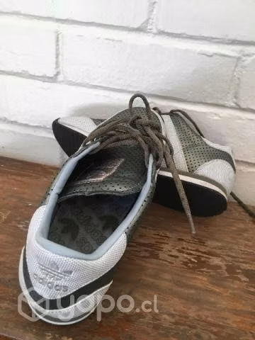Adidas retro unico