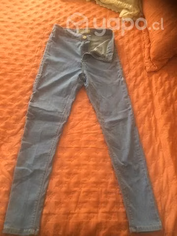 Ropa nueva poco uso