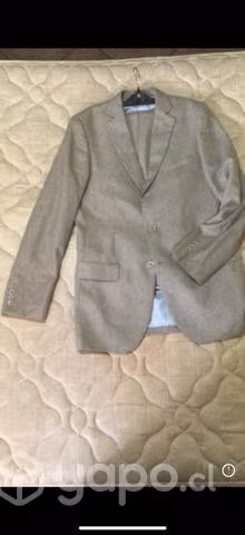 Traje Oscar de la Renta color beige, 38 Largo