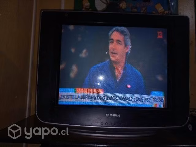 Rack con TV