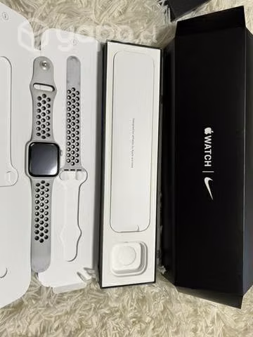 Apple Watch SE Nike 40 mm