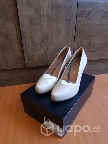 Zapatos Dama Gacel talla 37 nuevos