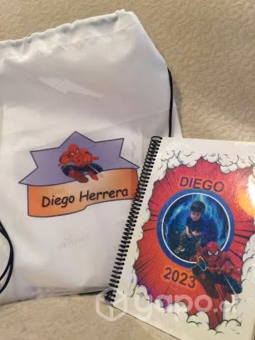 Sticker, marcadores de utiles y agenda o cuaderno