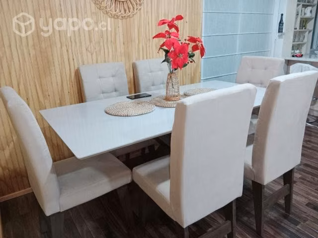 Comedor grande muy poco uso