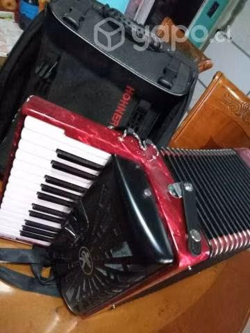 Acordeón Hohner Bravo 48 bajos
