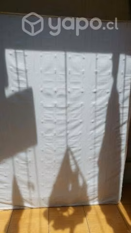 Cama de 2 plazas y reloj mural - Imagen 2