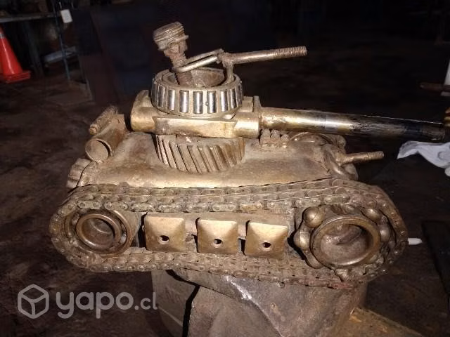 Tanque de fierro coleccionable - Imagen 3
