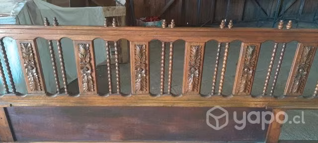 Respaldo cama 2 plazas de madera más 2 veladores