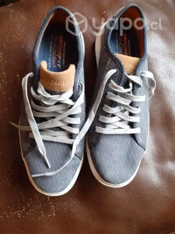 Zapatillas marca Skechers