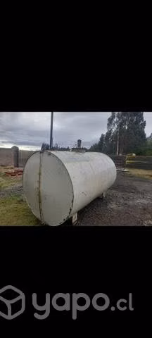 Estanque metálico de 8.000 mtrs