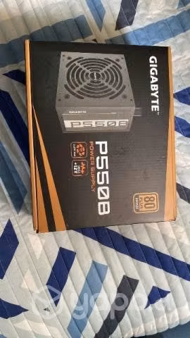 Fuente de Poder GigaByte P550B 80+Bronze SIN USO - Imagen 3