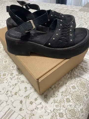 Sandalias